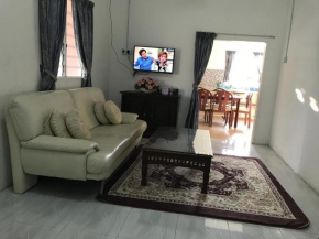 Nona Capri Homestay Kuala Besut